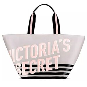 Victoria's Secret Tote Bag Limited Edition Weekender Zippered Bag New with Tags